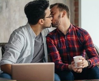 Gaydar Recenzja 2025 - Unikalne możliwości randkowe lub oszustwo?